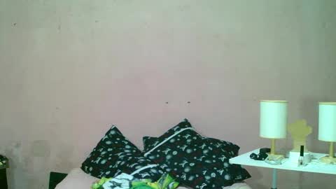 ur_sexybabe_ehra online show from March 2025 06:57:02 AM