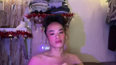 Snapshot of ur_sweet_atarah18 chatting on December 2025 03:04:01 AM Atarah online show from December 2025 03:04:01 AM