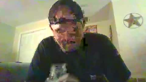Snapshot of ur_zaddy4now chatting on January 2025 05:05:02 AM ur_zaddy4now online show from January 2025 05:05:02 AM