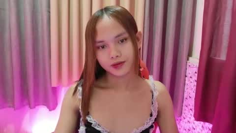 urasian_crisa online show from December 2025 11:24:01 PM