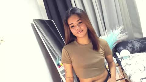 Snapshot of urasian_france69 chatting on September 2025 03:52:02 AM FRANCINE cum with me in pvt or pwrd online show from September 2025 03:52:02 AM