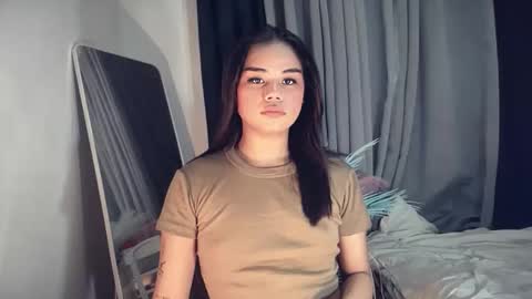 Snapshot of urasian_france69 chatting on January 2026 02:26:01 AM FRANCINE cum with me in pvt or pwrd online show from January 2026 02:26:01 AM