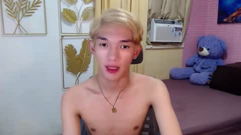 urasian_john20 online show from April 2026 05:45:02 AM