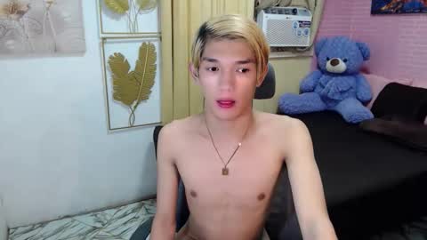 urasian_john20 online show from May 2026 08:48:02 PM