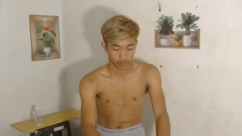 urasian_jomarie online show from June 2026 09:39:01 PM
