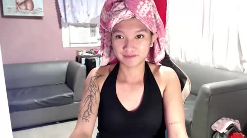 Snapshot of urasian_newra chatting on September 2025 02:13:02 AM NEWRA ALLISON online show from September 2025 02:13:02 AM