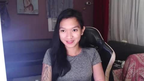 Snapshot of urasian_newra chatting on October 2025 04:31:02 PM NEWRA ALLISON online show from October 2025 04:31:02 PM