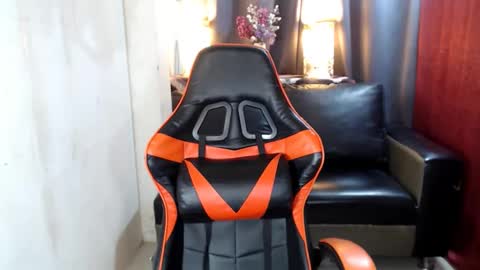 Olivia online show from December 2024 11:00:02 AM