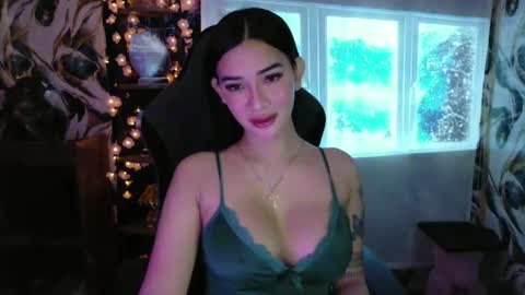 Snapshot of urasiandreamgirlxxx chatting on May 2026 12:27:02 AM jess online show from May 2026 12:27:02 AM