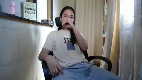 Snapshot of urasiantserika chatting on January 2025 02:48:01 AM Erika online show from January 2025 02:48:01 AM