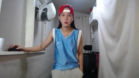 Snapshot of urasiantserika chatting on December 2025 06:47:02 PM Erika online show from December 2025 06:47:02 PM