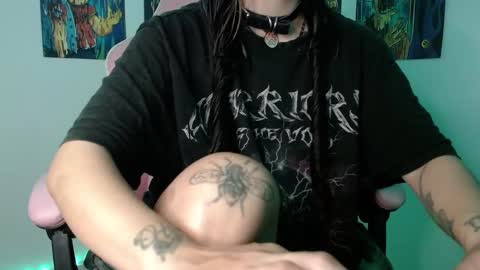 Danielle  online show from January 2025 11:12:02 AM