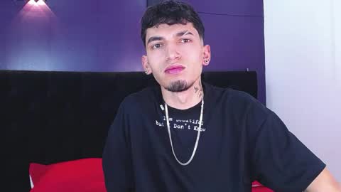 Snapshot of urban_blue chatting on April 2026 08:03:01 PM BLUE online show from April 2026 08:03:01 PM