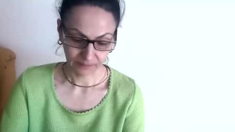 Snapshot of urbankate chatting on December 2025 09:58:02 AM urbankate online show from December 2025 09:58:02 AM