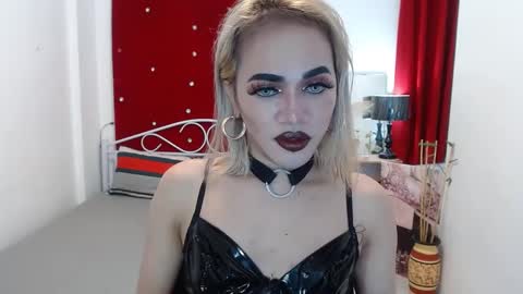 KENDALL online show from February 2025 11:27:02 AM