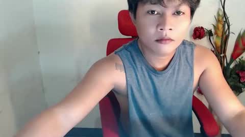 Snapshot of urfeet_jest chatting on April 2026 12:42:01 PM jess online show from April 2026 12:42:01 PM