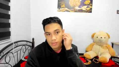 urfucker_vinz online show from April 2026 12:31:01 PM