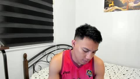urfucker_vinz online show from June 2026 12:33:02 PM