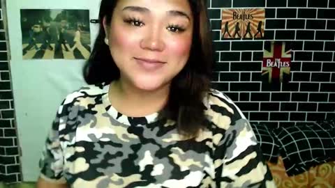 Snapshot of urgirl_dimple chatting on December 2025 05:57:01 AM Dimple online show from December 2025 05:57:01 AM