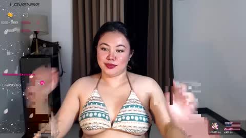 Snapshot of urgirl_elisse chatting on March 2025 08:30:01 AM ELISSE online show from March 2025 08:30:01 AM