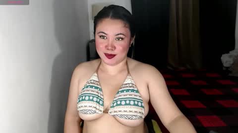 Snapshot of urgirl_elisse chatting on September 2025 12:15:01 AM ELISSE online show from September 2025 12:15:01 AM