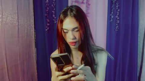 Snapshot of urgirl_leah chatting on September 2025 10:08:01 AM Leah online show from September 2025 10:08:01 AM