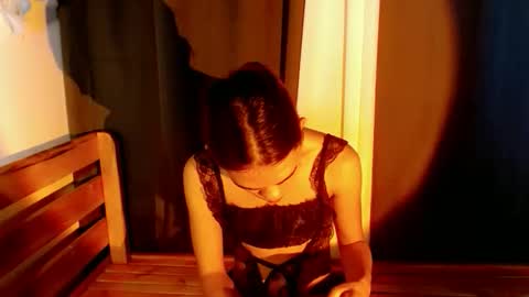 Snapshot of urgirl_leah chatting on October 2025 09:12:01 AM Leah online show from October 2025 09:12:01 AM