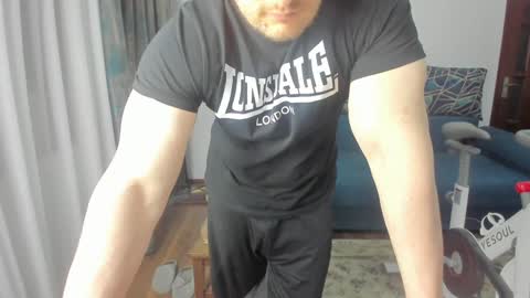 Snapshot of urgymcrush chatting on February 2025 12:09:01 AM UrGymCrush online show from February 2025 12:09:01 AM