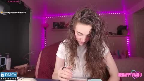 Snapshot of urhappywaifu chatting on October 2025 12:22:01 AM kae online show from October 2025 12:22:01 AM