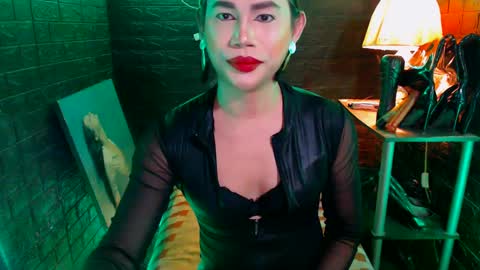 Snapshot of urhardcockqueenxxx chatting on January 2025 10:34:01 PM queen norelle online show from January 2025 10:34:01 PM