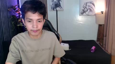 Snapshot of urhot_johny chatting on April 2026 12:00:02 PM urhot_johny online show from April 2026 12:00:02 PM