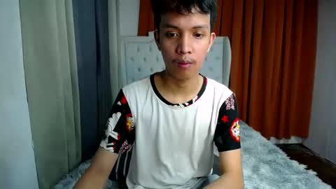 Snapshot of urhot_johny chatting on May 2026 12:10:02 PM urhot_johny online show from May 2026 12:10:02 PM