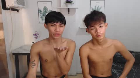 Snapshot of urhotguysanny chatting on November 2025 10:19:01 AM Sanny boy online show from November 2025 10:19:01 AM