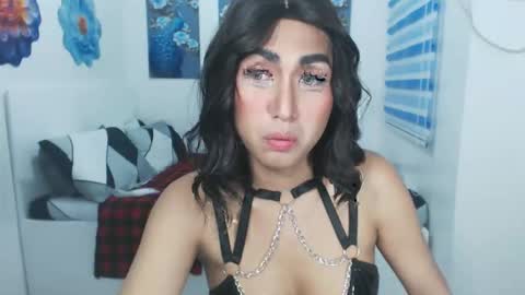 urhotsapphire online show from April 2026 02:33:02 PM