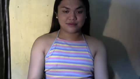 Snapshot of urhottie_bella chatting on February 2026 05:47:02 PM urhottie_bella online show from February 2026 05:47:02 PM