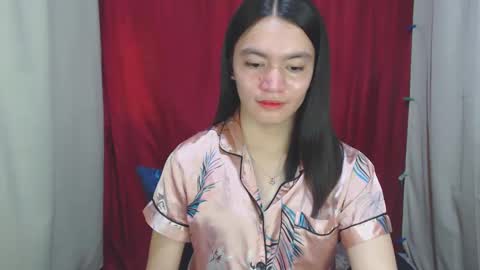 Snapshot of urhottiest_katey chatting on December 2024 05:49:02 AM Katey online show from December 2024 05:49:02 AM