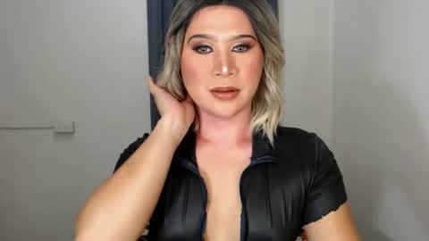 Snapshot of urjerkingdoll chatting on January 2025 02:21:02 AM Zoe online show from January 2025 02:21:02 AM