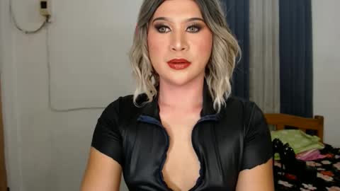 Snapshot of urjerkingdoll chatting on January 2025 02:46:02 AM Zoe online show from January 2025 02:46:02 AM