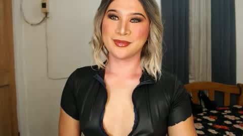 Snapshot of urjerkingdoll chatting on January 2025 06:52:01 PM Zoe online show from January 2025 06:52:01 PM