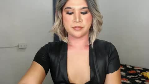 Snapshot of urjerkingdoll chatting on January 2025 02:14:02 AM Zoe online show from January 2025 02:14:02 AM