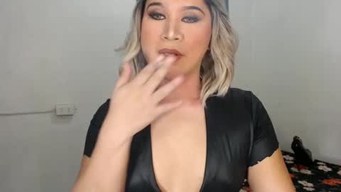 Snapshot of urjerkingdoll chatting on January 2025 09:40:01 PM Zoe online show from January 2025 09:40:01 PM