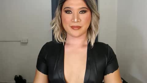 Snapshot of urjerkingdoll chatting on January 2025 11:32:01 AM Zoe online show from January 2025 11:32:01 AM