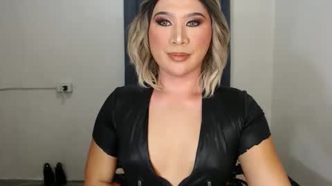 Snapshot of urjerkingdoll chatting on January 2025 11:27:02 AM Zoe online show from January 2025 11:27:02 AM