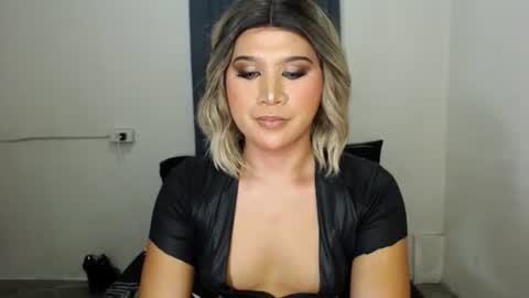 Snapshot of urjerkingdoll chatting on February 2025 02:56:02 PM Zoe online show from February 2025 02:56:02 PM