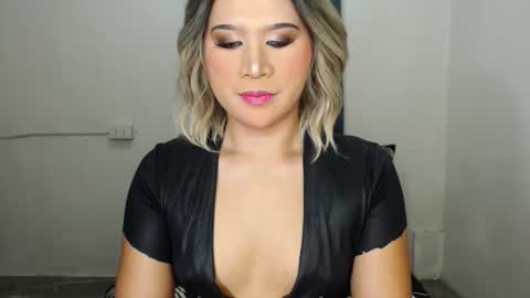 Snapshot of urjerkingdoll chatting on February 2025 12:27:02 PM Zoe online show from February 2025 12:27:02 PM