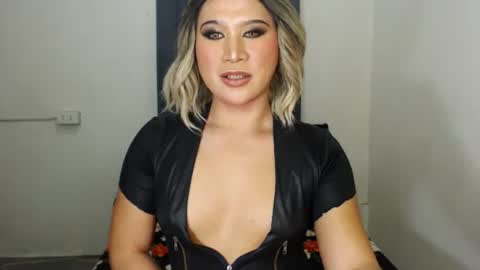 Snapshot of urjerkingdoll chatting on February 2025 09:02:01 AM Zoe online show from February 2025 09:02:01 AM