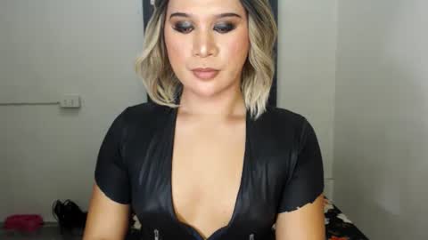 Snapshot of urjerkingdoll chatting on February 2025 11:57:02 AM Zoe online show from February 2025 11:57:02 AM