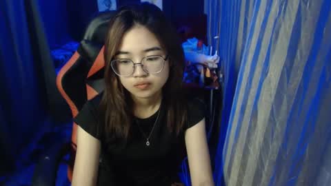 urlovelychinita online show from February 2025 07:13:01 PM