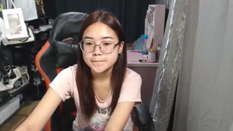 urlovelychinita online show from October 2025 11:17:02 PM