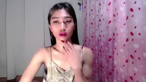 urloverjasmine_xx online show from March 2026 07:52:01 PM